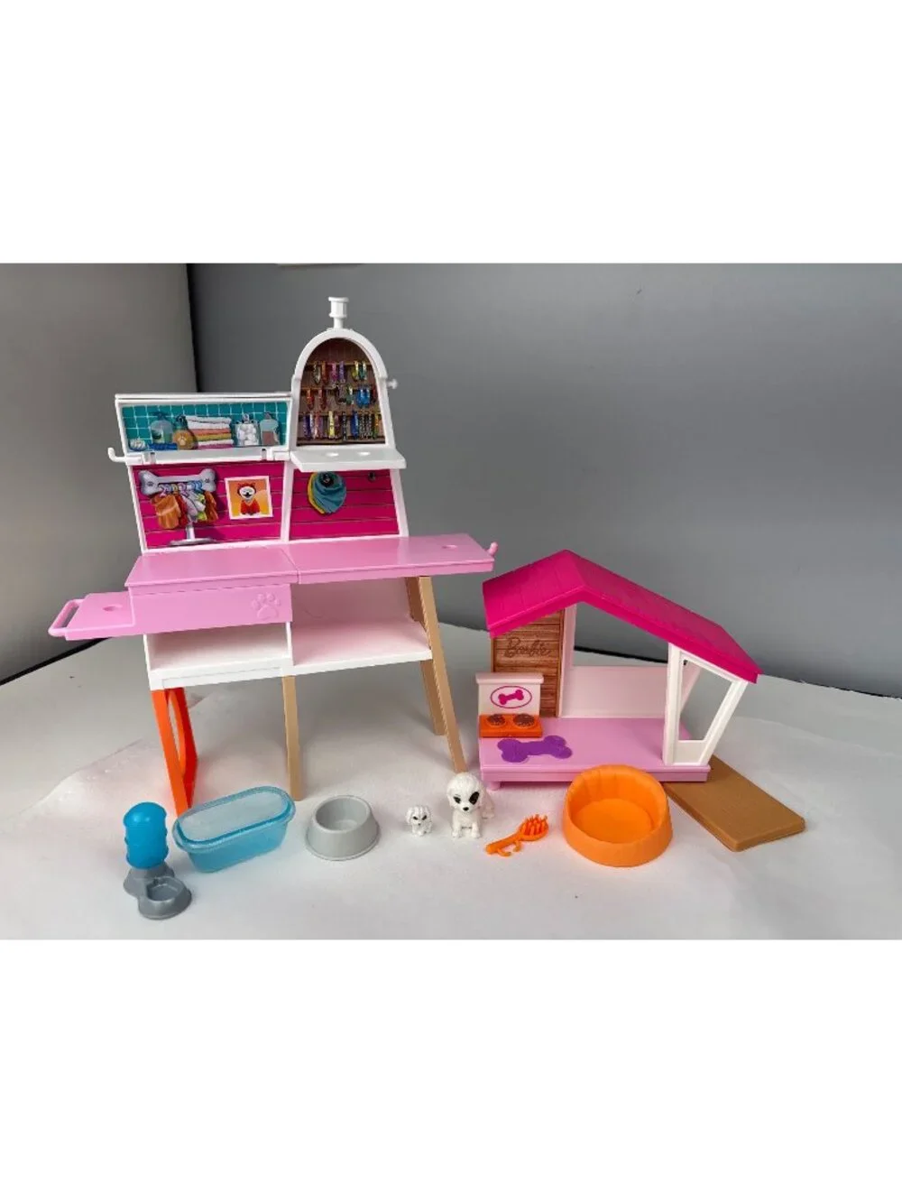 Barbie Pet Boutique Doghouse Playset Toy Grooming Station w/ Accessories Dogs
